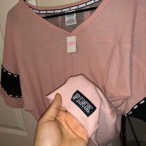 BRAND NEW W TAGS VS Pink mesh sleeve top